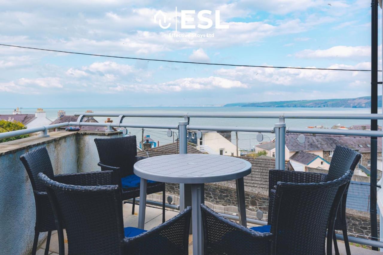Beautiful En Suite 5 Bedroom Home With Sea Views New Quay  Exterior foto